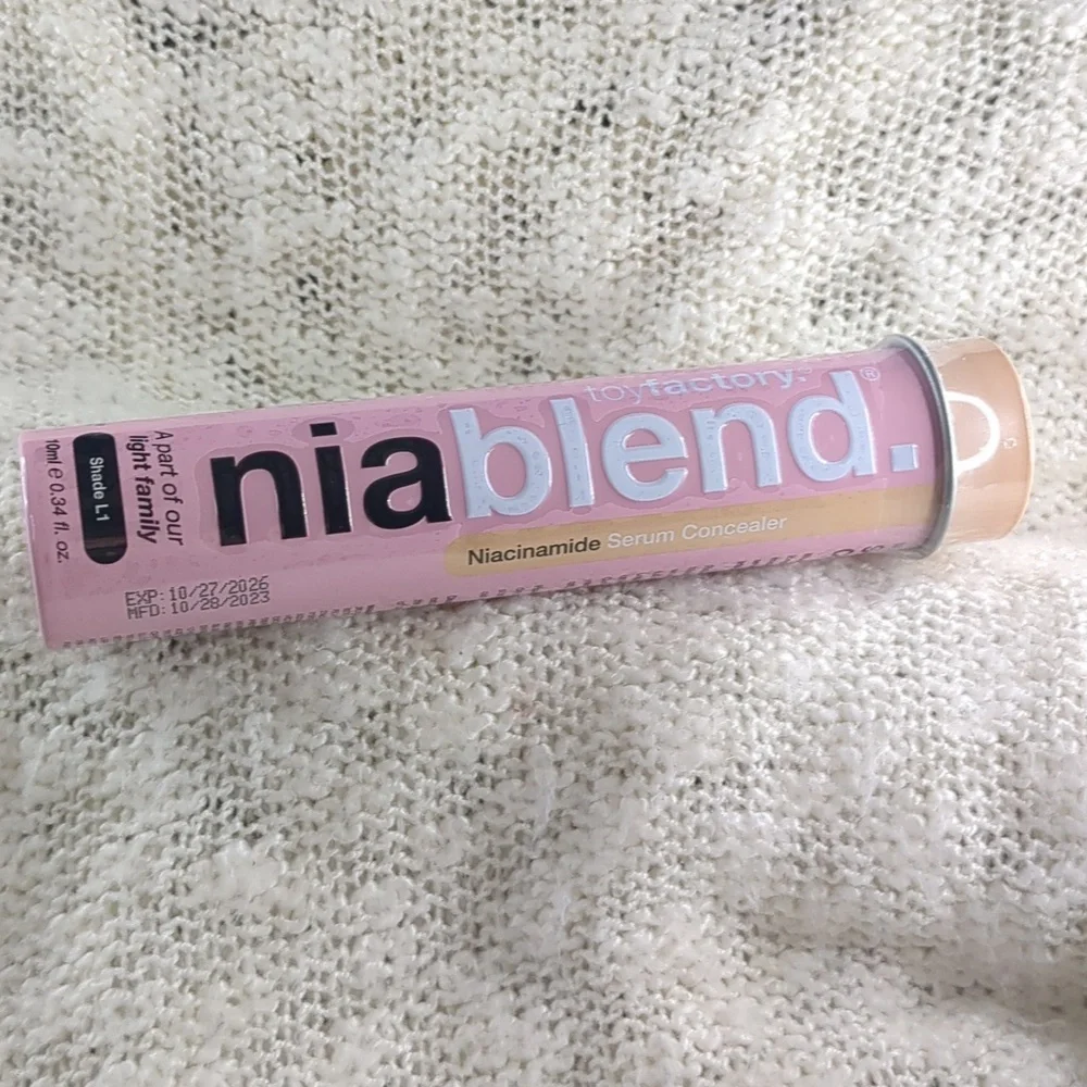 toyfactory Niablend Serum Concealer in L1(Light), 10ml/0.34fl oz